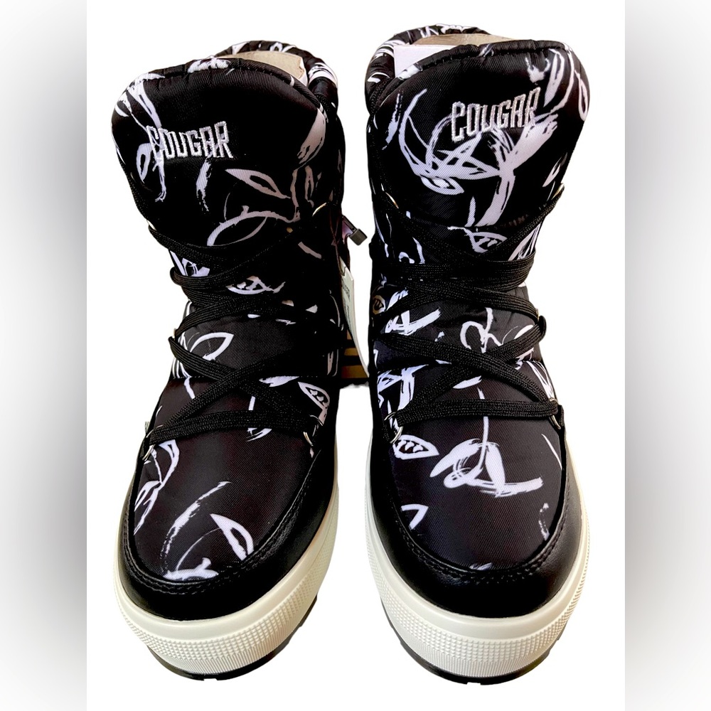 Cougar Women Waterproof boots.